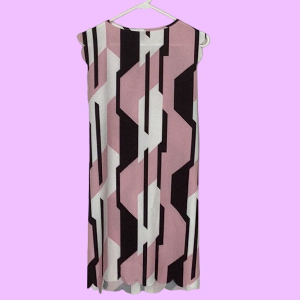 SHEIN NEW COLOR BLOCK KEYHOLE NECK SCALLOPED DRESS MEDIUM - Picture 6 of 9